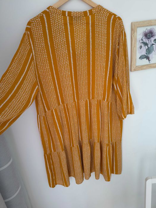 Sukienka boho 100% wiskoza rozmiar 44 oversize musztardowa, b.young
