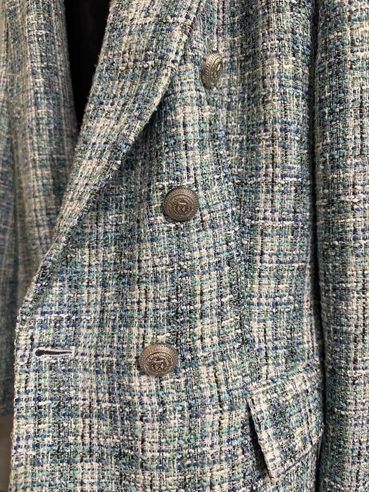 Zara, фактурний піджак з гарними
гудзиками