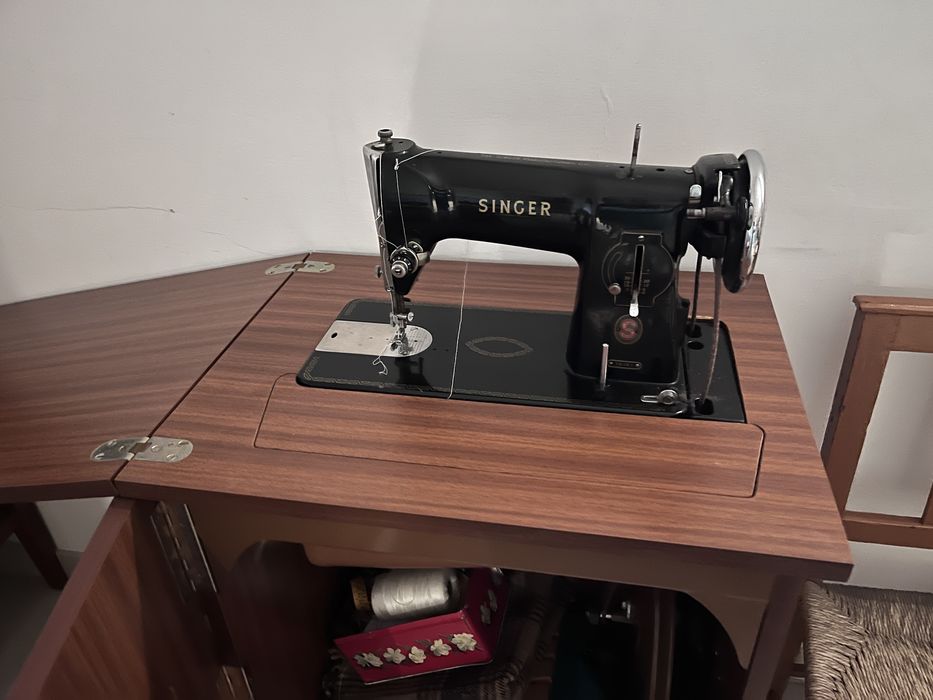 Máquina de costura Singer