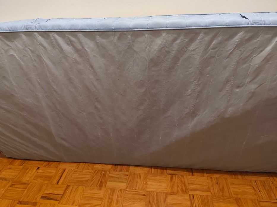 Cama sommier e colchão criança