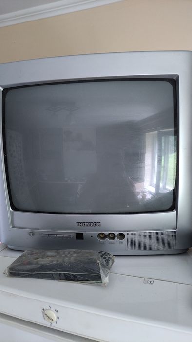 Телевізор Thomson 14 дюймів маленький