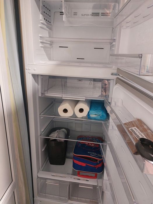 Холодильник не морозить