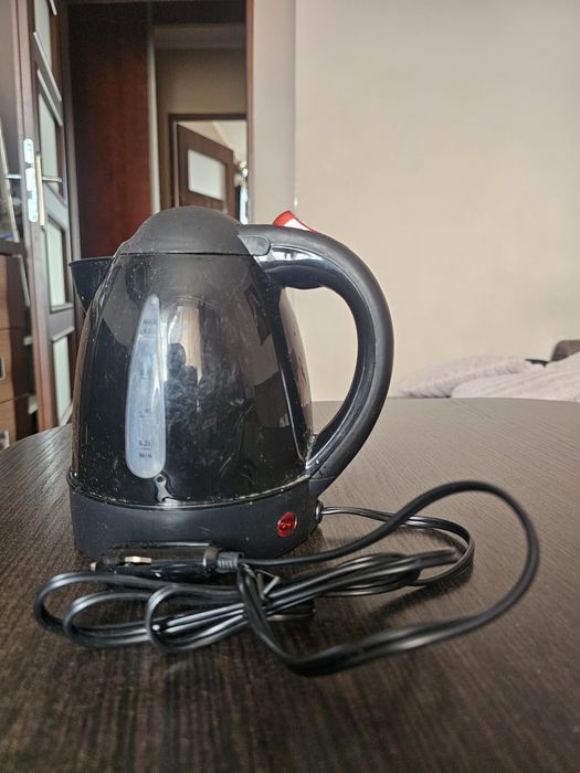 Czajnik samochodowy na gniazdo zapalniczki
