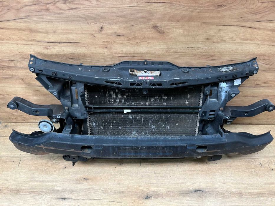 Pas przedni Mercedes Vito