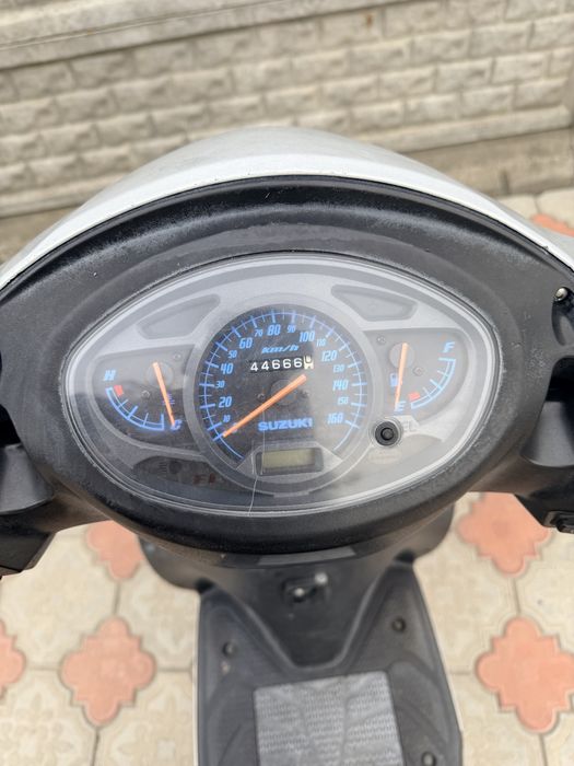 Suzuki lets 150.