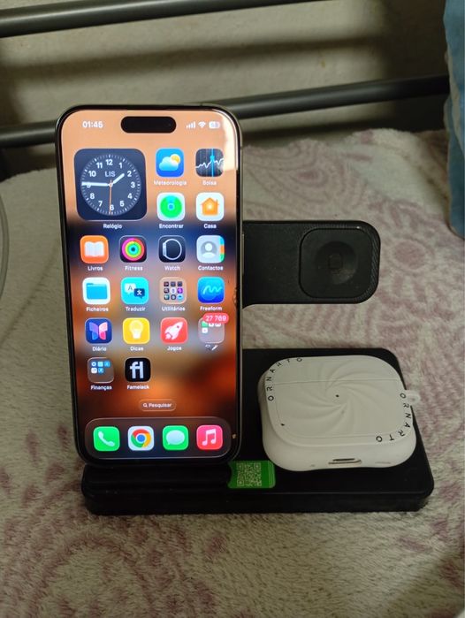iPhone 15 Pro 128 GB + AirPods Pro 2 GEN