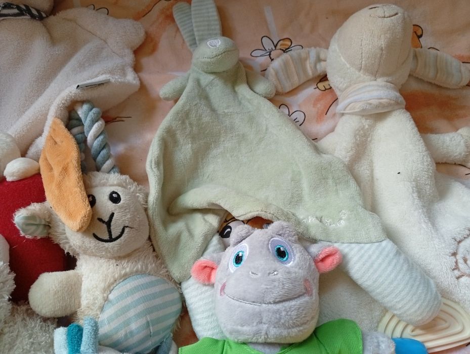 Лот играшок для немовлят