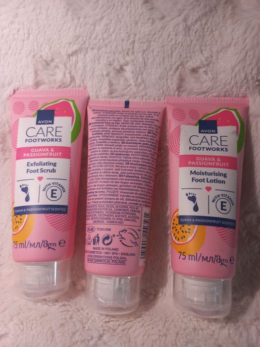Avon nawilżający balsam do stóp GUAWA i marakuja NOWOŚĆ 75ML