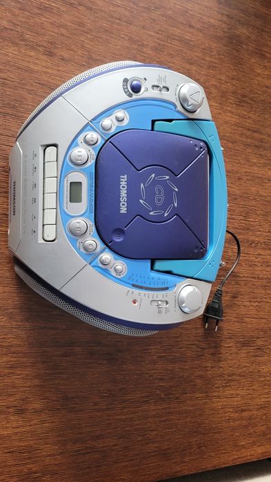 Radiomagnetofon z CD player Thomson TM 9233
