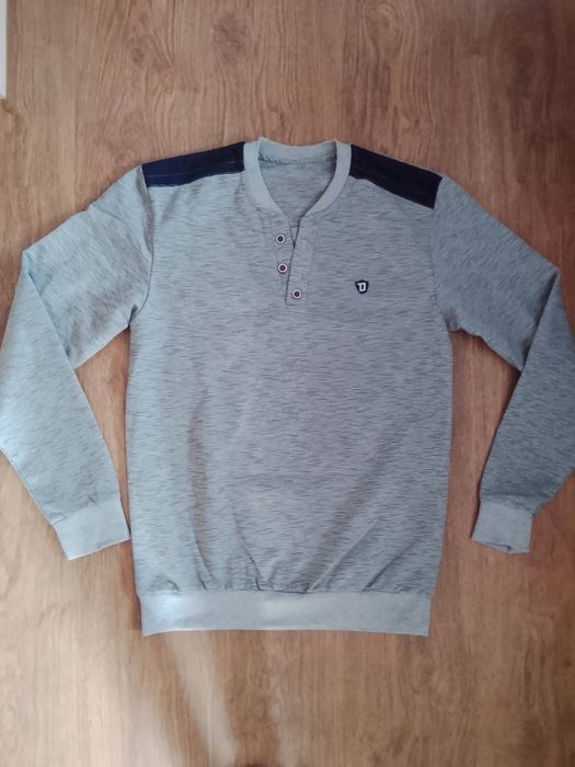 Sweter młodzieżowy S/M