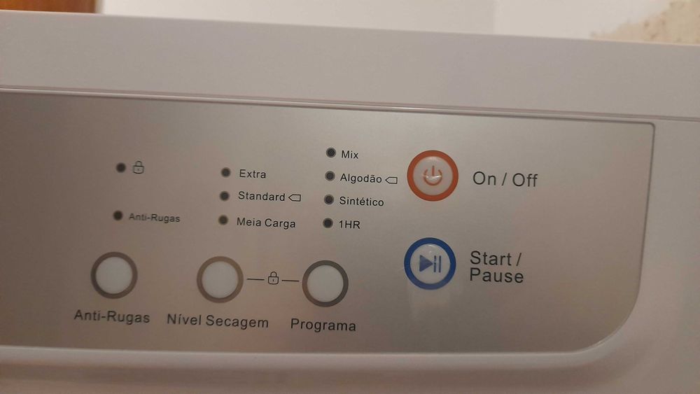 Máquina de Secar Roupa Electronia MDR70 II – Praticamente Nova