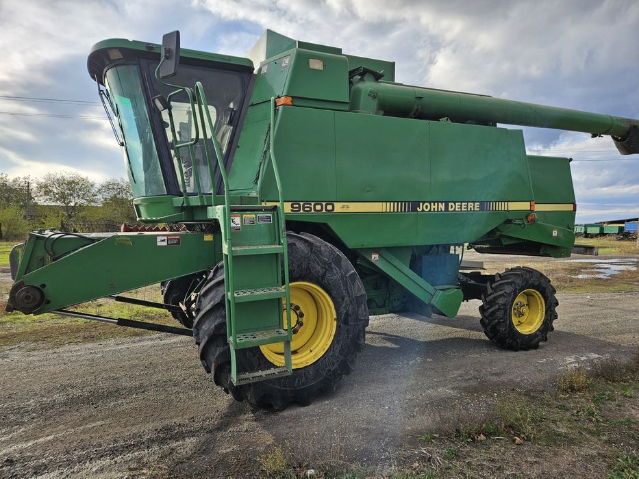 Продам John Deere 9600