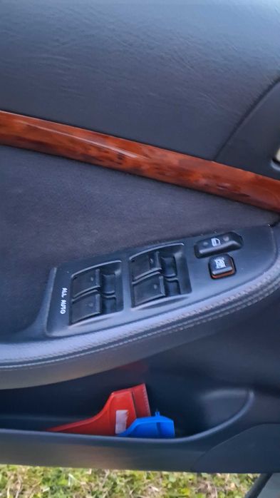 Toyota Avensis T25