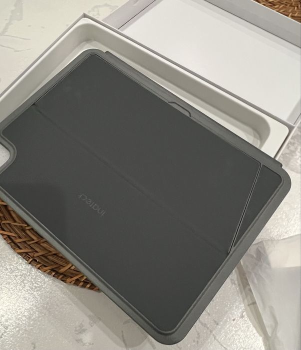 чохол-клавіатура для iPad Pro 11 дюймів