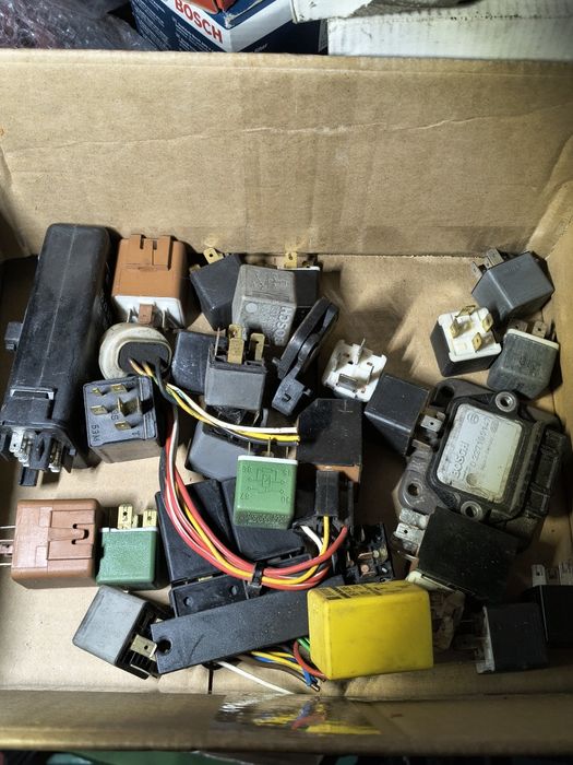 Zamek panel klapy bagażnika przekaźnik Saab 900 krokodyl