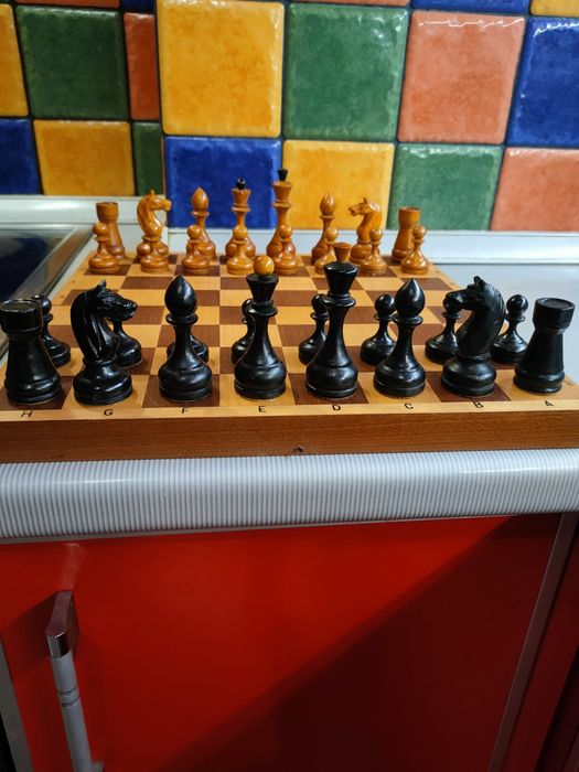 Игровой набор деревянные резные шахматы 60 годов