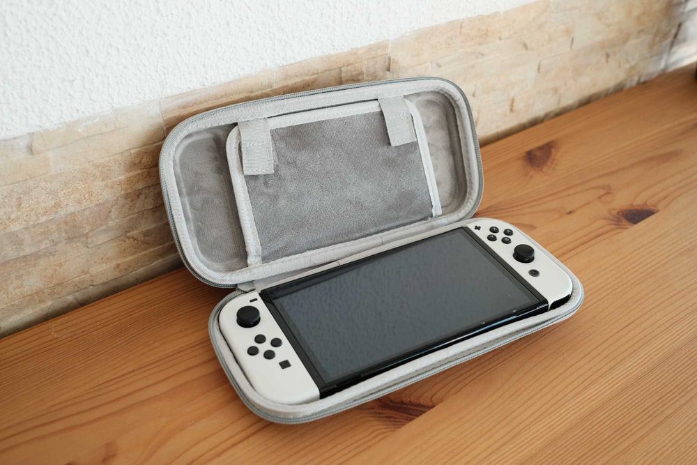 Bolsa para Nintendo Switch OLED / V2
