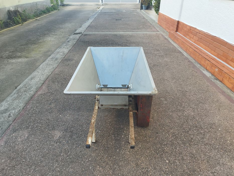 Esmagador elétrico.