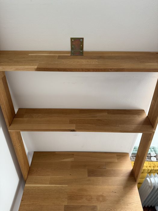 Secretária de fixar a parede