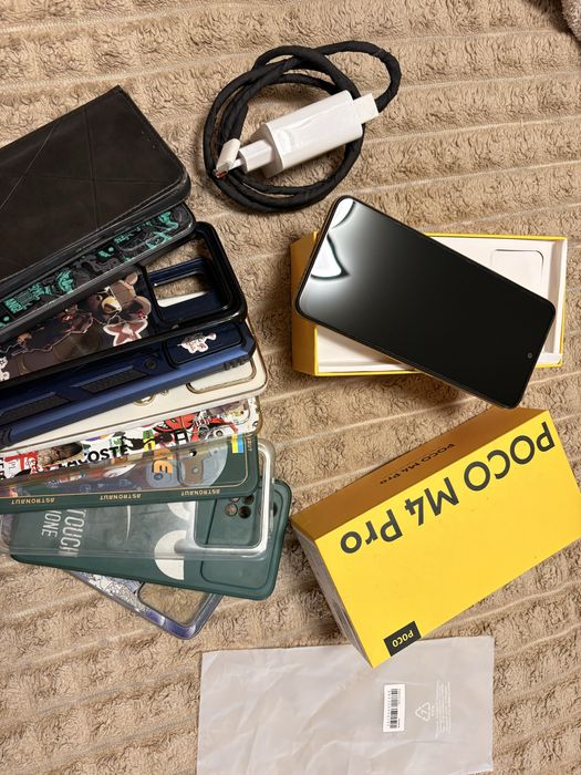 Телефон Poco M4 pro