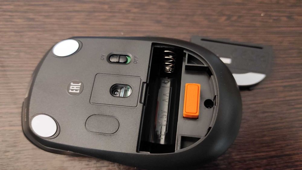 Миша (мышка) бездротова (беспроводная) A4tech Fstyler FG12S