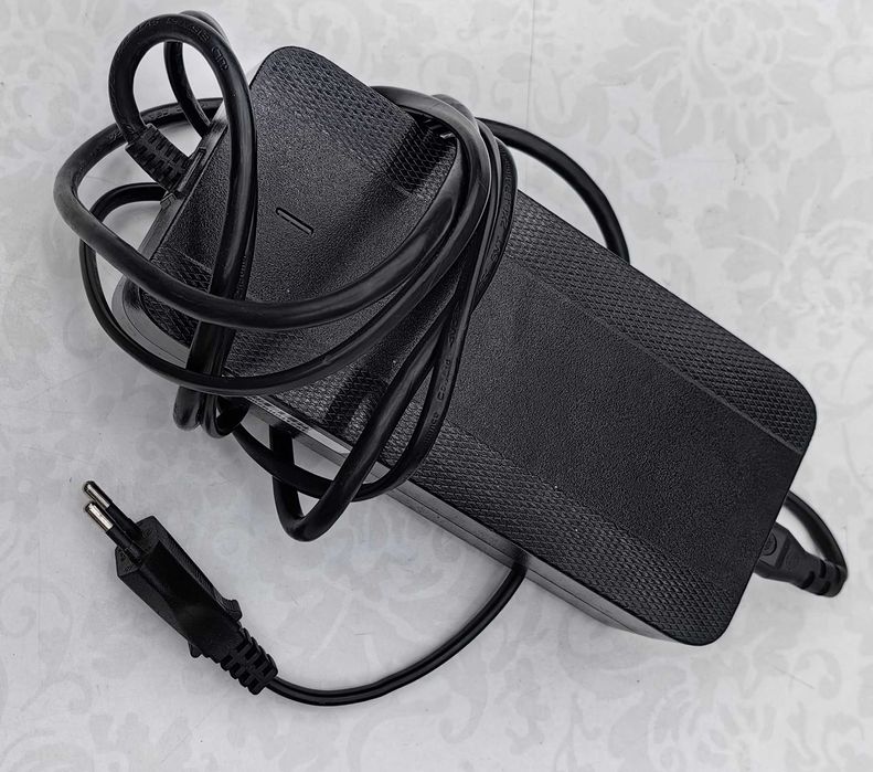 Ładowarka li-ion MDA 42V 4A Do Hulajnogi / Roweru elektrycznego / inne