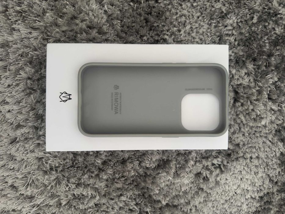 Capa Rimowa cinzenta (iPhone 15 Pro)