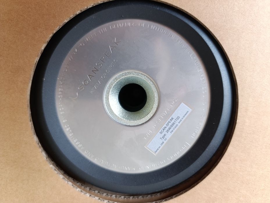 Scan Speak Revelator 26W/8867T00
