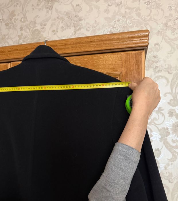 Шерстяное мужское пальто. Новое