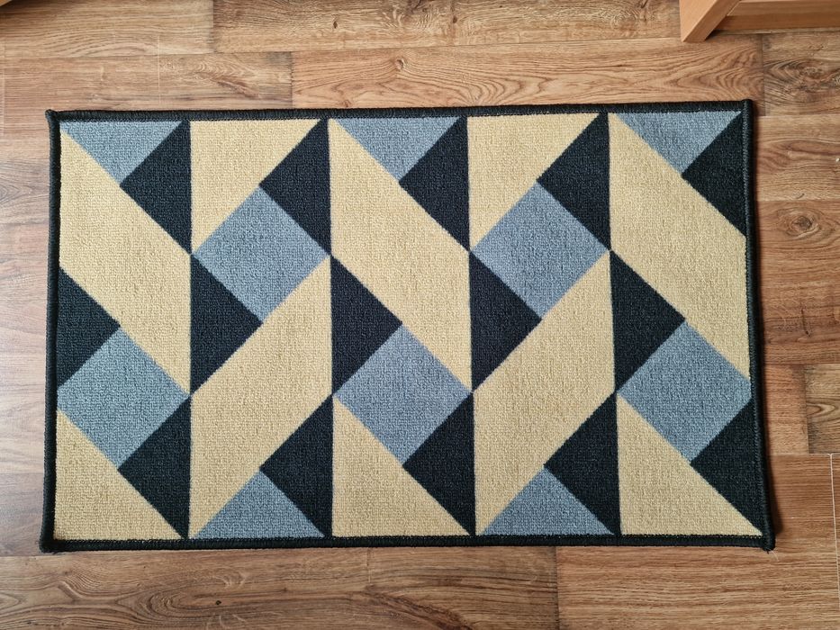Chodnik antypoślizgowy geometryczny print