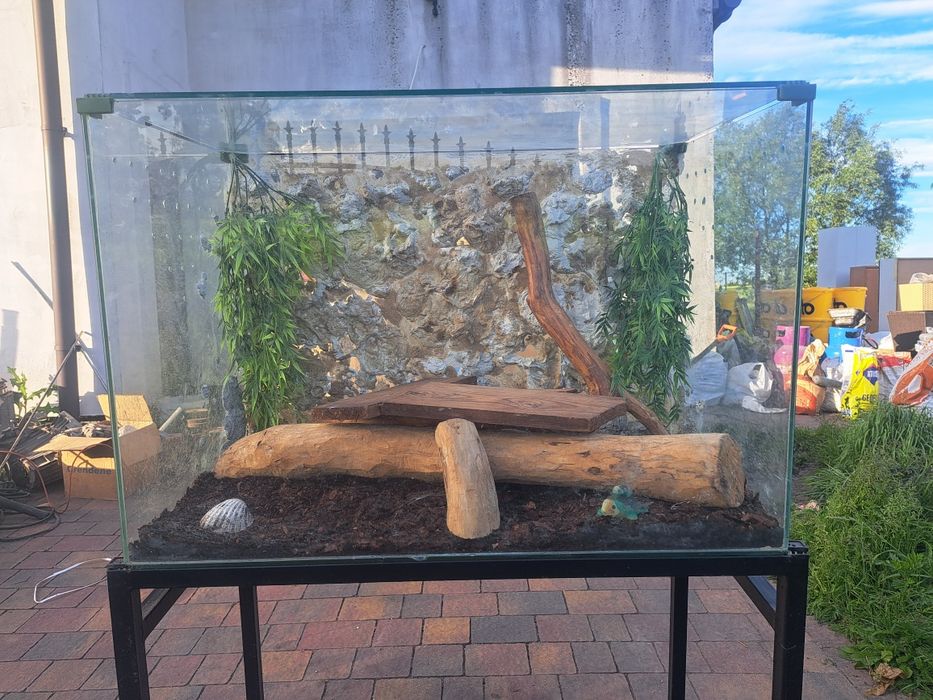 terrarium w dobrym stanie