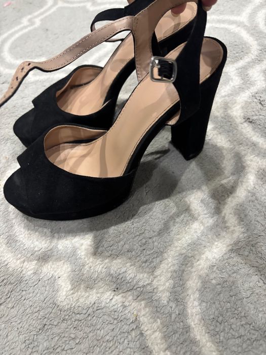 sandaly na slupku buty na obcasie