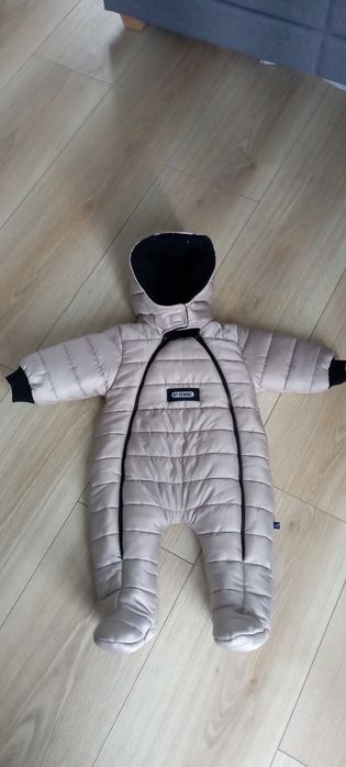 Kombinezon niemowlęcy