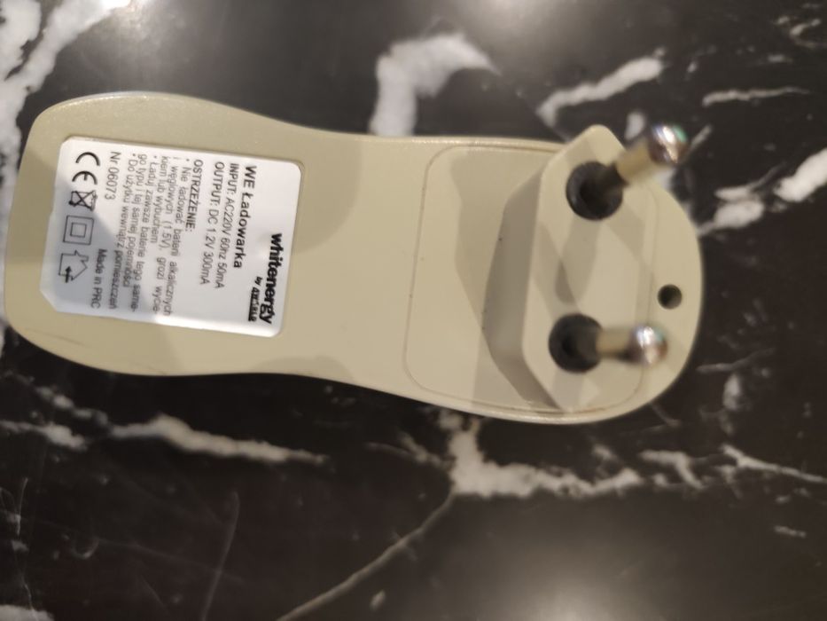 Ładowarka do baterii akumulatorków