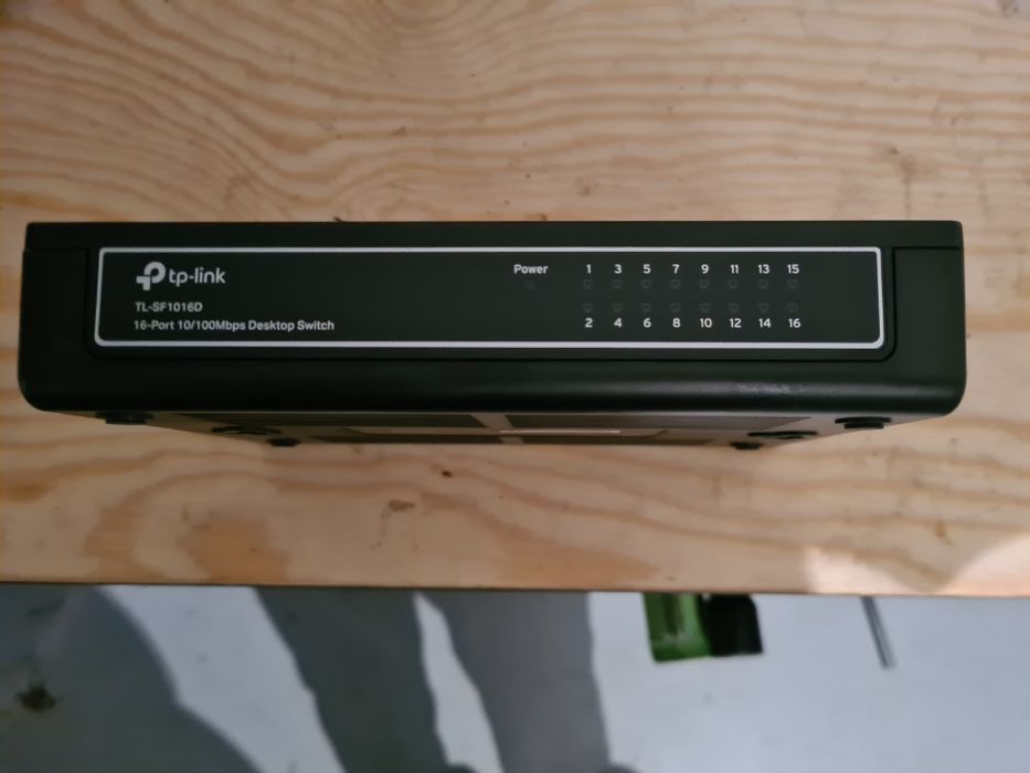 Switch TP Link TL-SF1016D