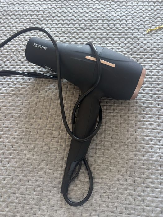 Secador novo preto