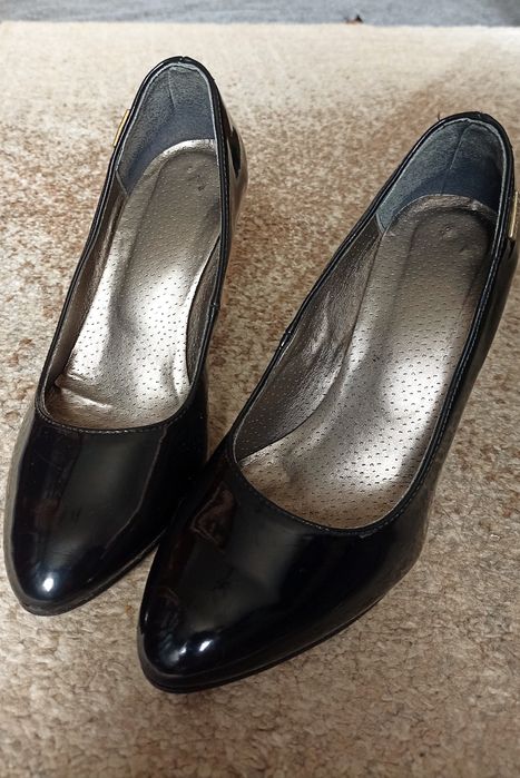 Туфлі жіночі, чорні, 36 розмір