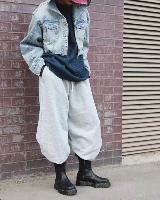 Чоботи унісекс Dr. Martens AMAAYAH LO, 41р