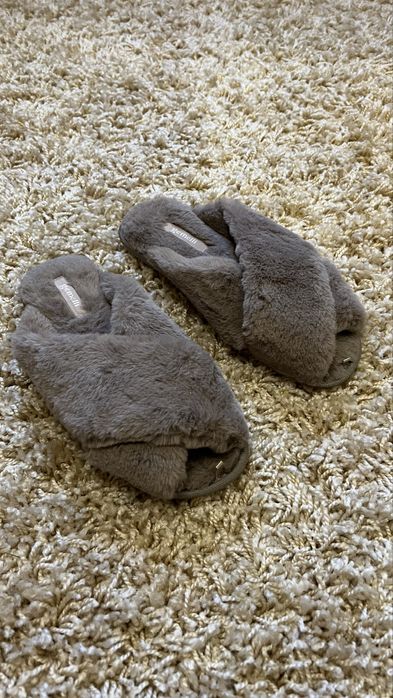 Капці жіночі р 38