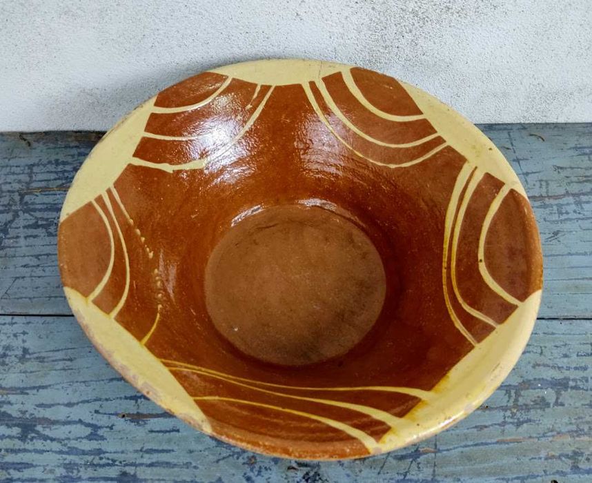 Alguidar em barro vidrado muito antigo