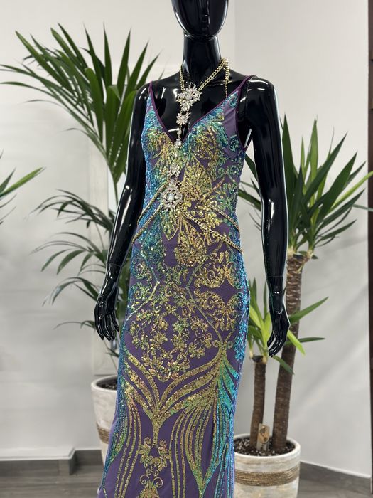 Sukienka  Włoskiej marki BYBUS