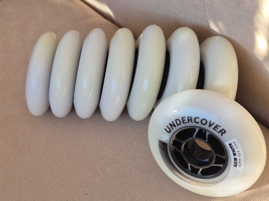 Undercover Raw White kółka 90mm 88A UHR (8 szt.) – niedost. EU