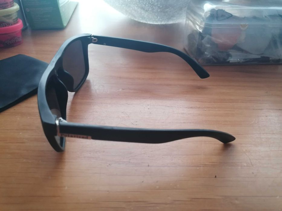 Par oculos usados polarised