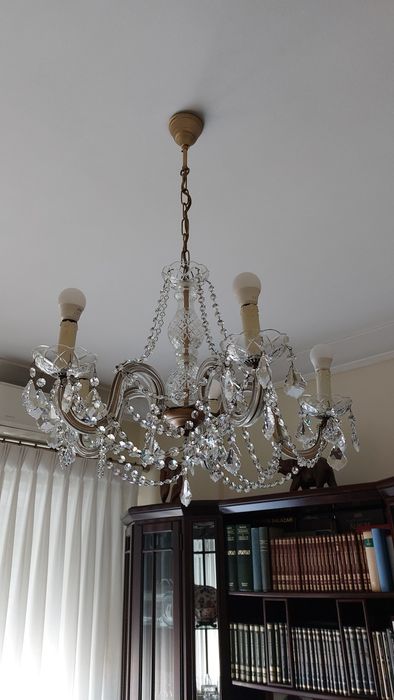 Candeeiro de sala clássico