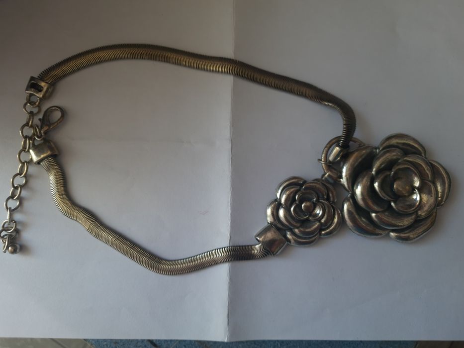 Продам красивое украшение