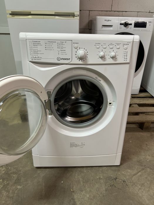Стиральная машина Indesit на 4 кг.IWUC40851.Гарантия!
