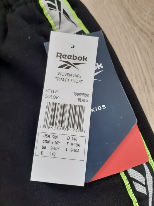 Spodenki r.140 Reebok,  Nowe