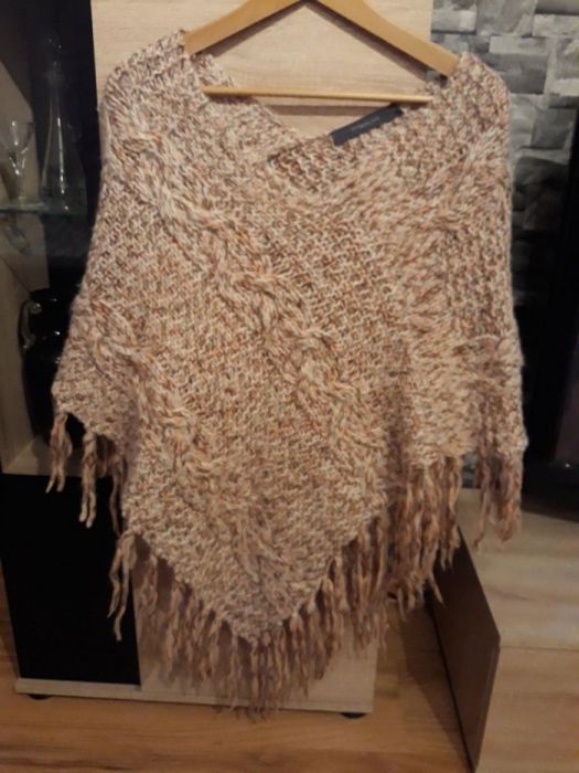 Sweter cropp S Ponczo River Island