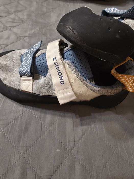 Używane buty wspinaczkowe Simond na rzepy