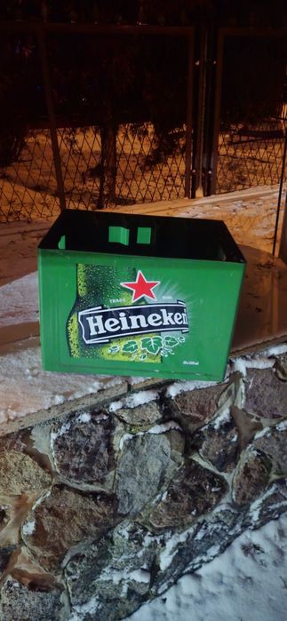 Skrzynka Heineken